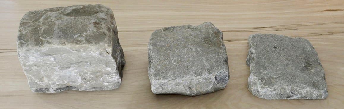 Stone-Curators-Full-Bed-Half-Bed-Thin-Cut-Reclaimed-Cobblestones-Closeup