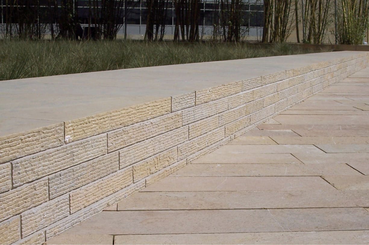 Stone-Curators_Grooved_Application_1