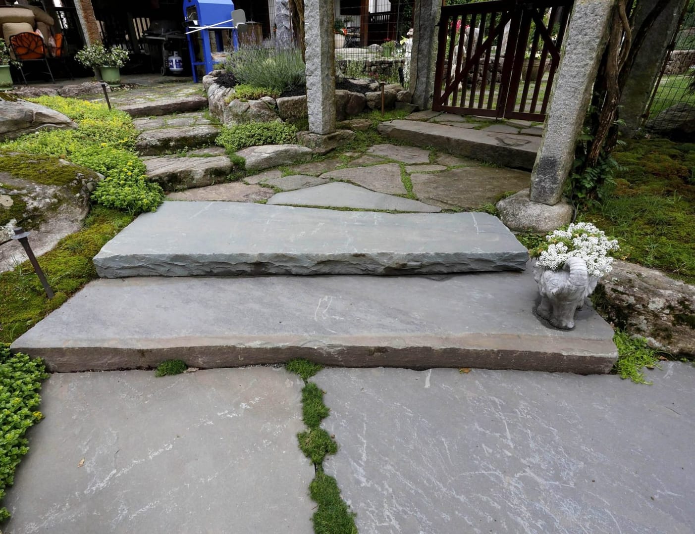 Stone-Curators-Bluestone-super-sized-monolithic-steps-and-pavers_MG_0996
