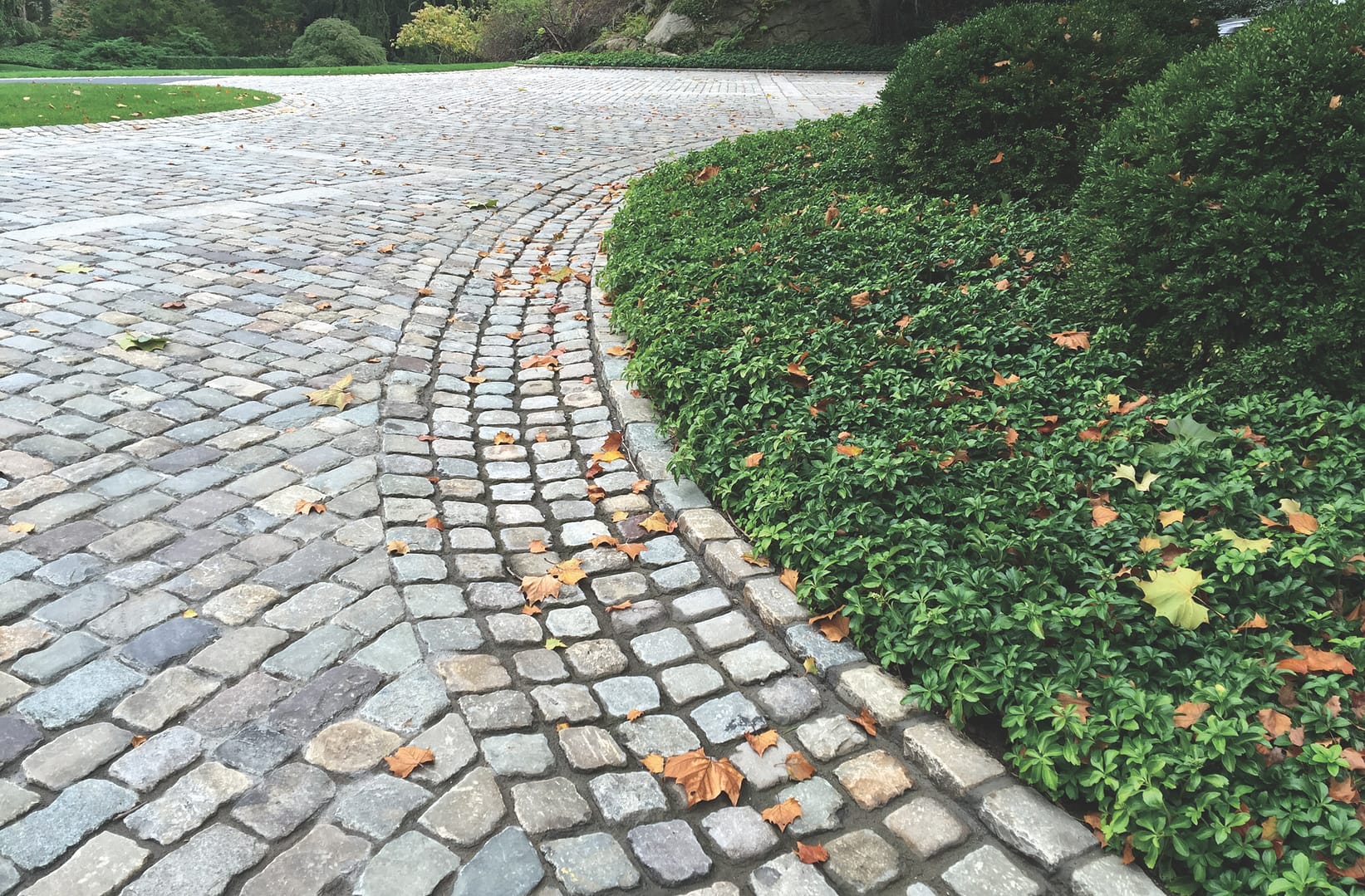 Reclaimed European Sandstone Cobblestones Stone Curators