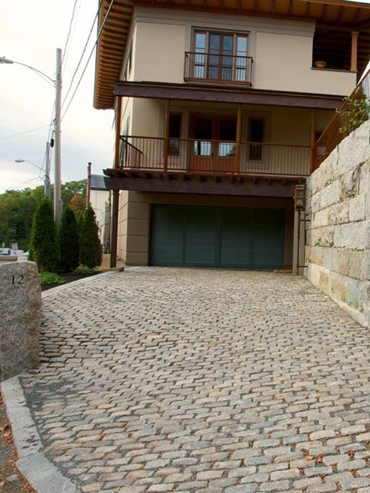 Reclaimed NewEnglandGraniteCobblestones MediumPavers Stone Curators