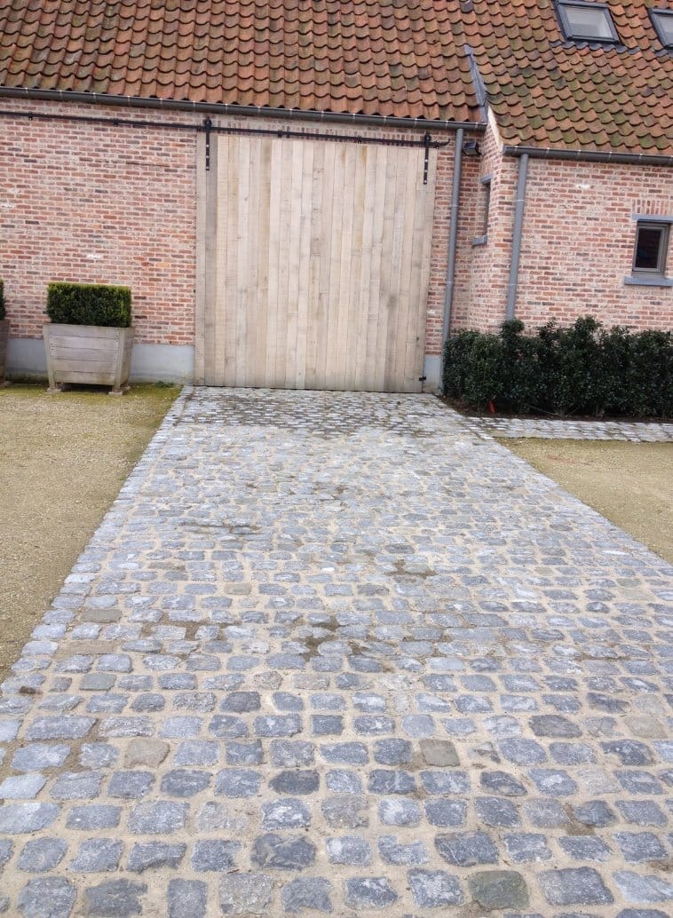 Reclaimed Belgian BluestoneCobblestonesAntiqueSurface Stone Curators