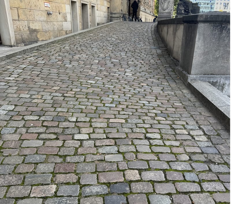 P257 Reclaimed Swedish Granite Cobblestones Stone Curators
