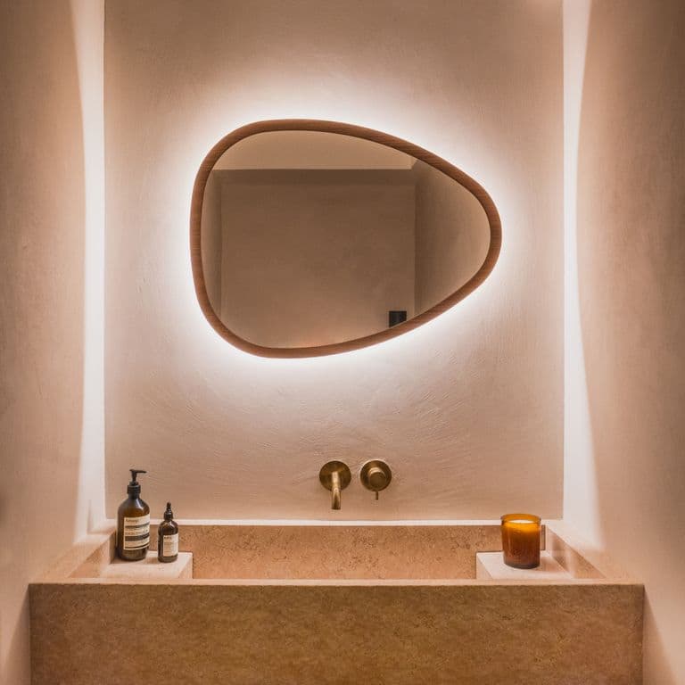 Application image for Veneto Rosato Limestone. The image shows this material being used in a sinks application. The surface finish shown is . Dominant colors shown are beige and pink. The color mix creates a warm feeling.