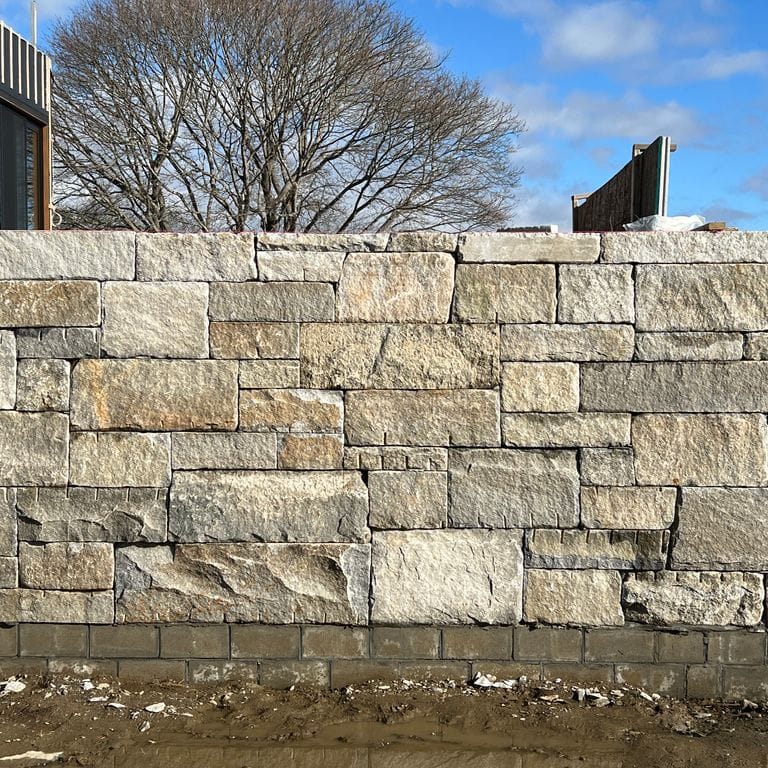 Reclaimed Granite Curbstone Blend