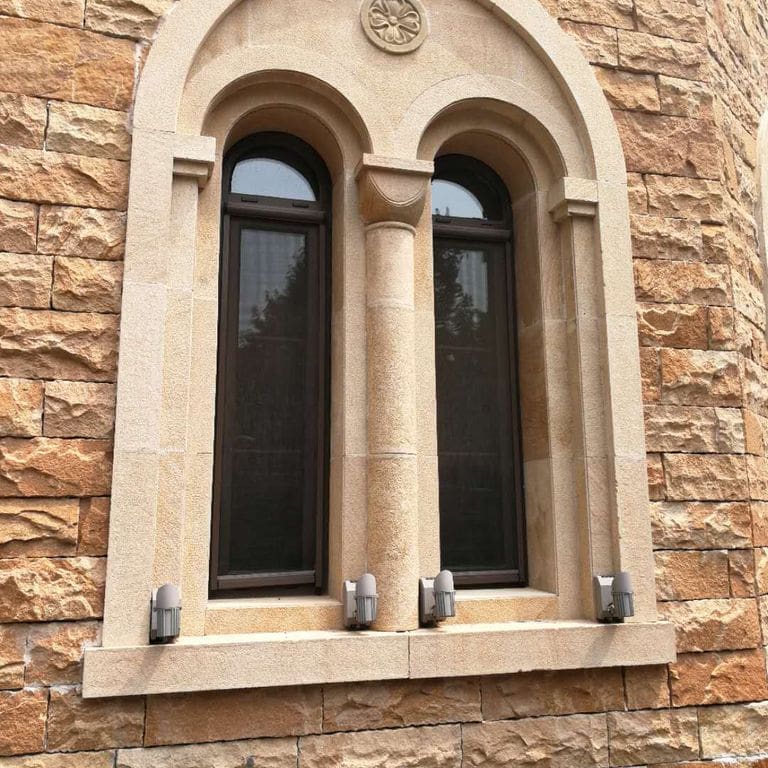 Application image for Beige Vein Cut Granite. The image shows this material being used for full bed veneer and thin veneer. Dominant colors shown are beige and tan. The color mix creates a warm feeling.