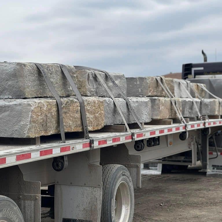 Application image for Great Plains Limestone - Gray. The surface finish shown is split-face. The dominant color shown is gray. The color mix creates a warm feeling.