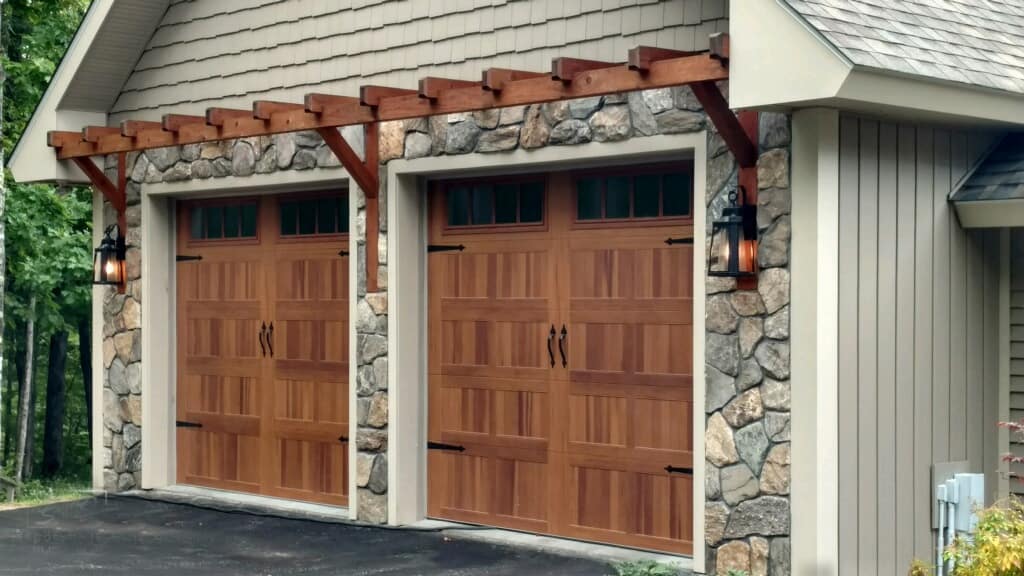 Application image for Fieldstone - Old New England Wall.. The image shows this material being used in a thin veneer application.