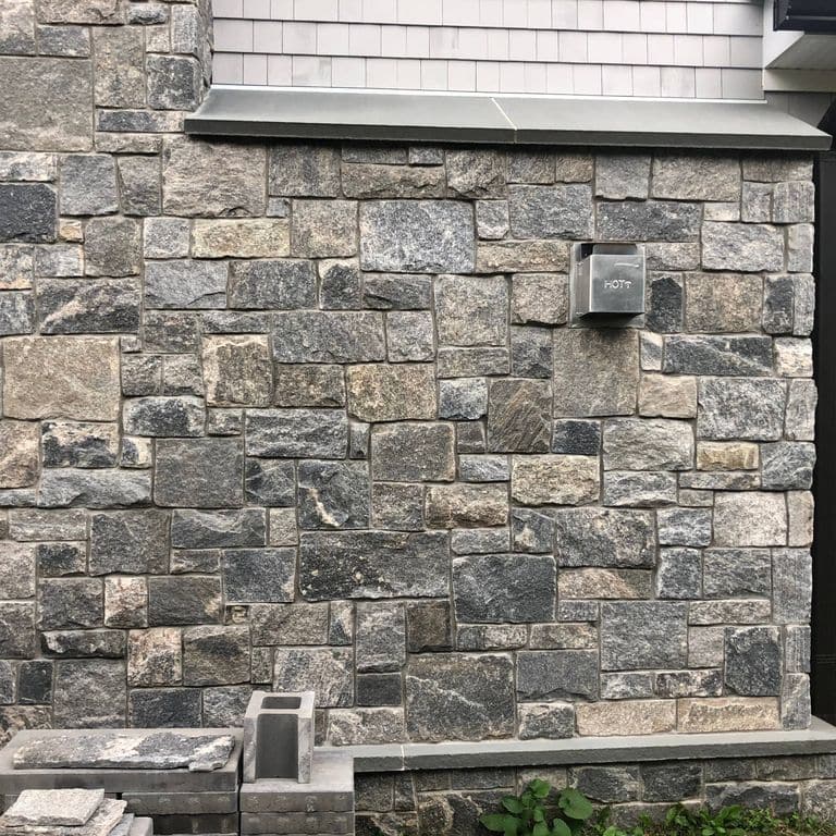 Application image for Granite - Liberty Hill. The image shows this material being used in a thin veneer application.