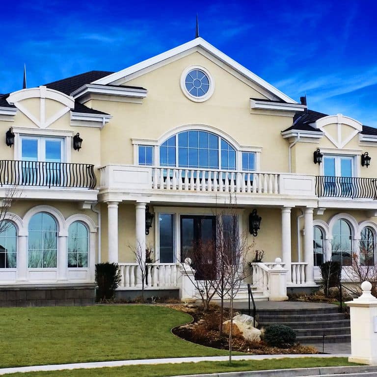 Application image for Blanco Limestone. The image shows this material being used for architectural elements and columns. This is a building and landscape stone for indoor and outdoor commercial and residential applications. Suitable for general use, freeze-thaw conditions, low heat absorption surfaces, high traffic areas, low slipperiness surfaces and high heel compatibilty situations. Low to moderate on the price spectrum.