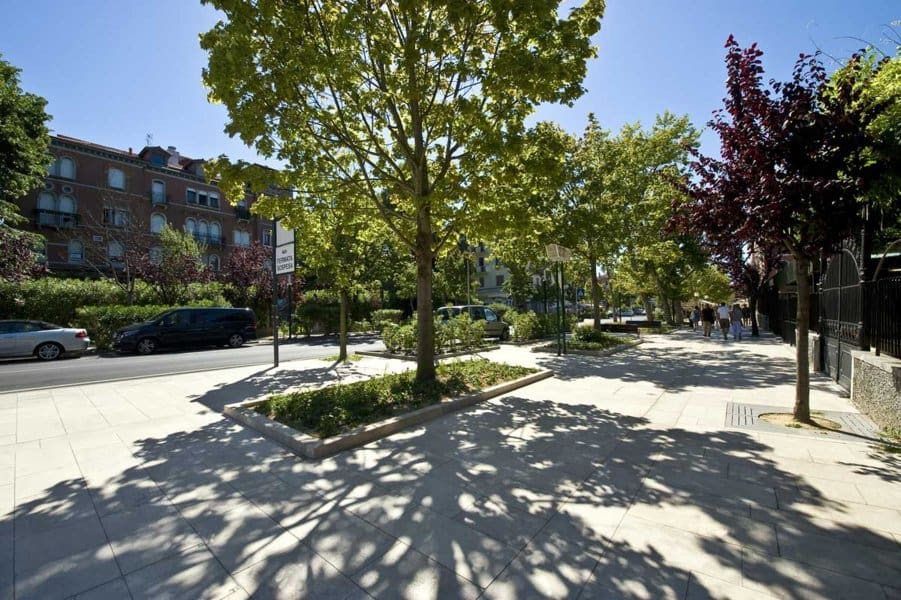 Application image for Veneto Beige Limestone - Pavers. The image shows this product being used in a public area application. The surface finish shown is flamed. Dominant colors shown are beige and cream. The color mix creates a warm feeling.