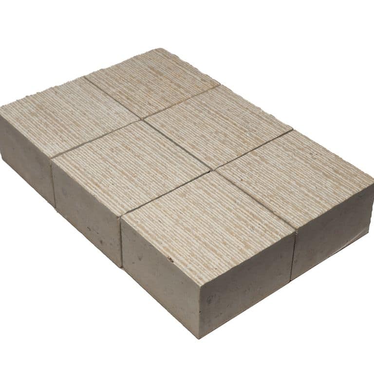 Portuguese Pacific Beige Limestone - Cobblestone - Fine Scratched