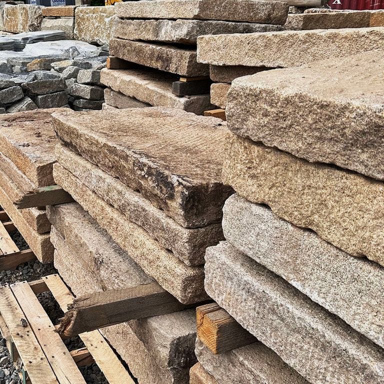 Application image for Reclaimed Rustic Golden Granite Planks 4x2' Planks. Dominant colors shown are brown and tan. The color mix creates a warm feeling.