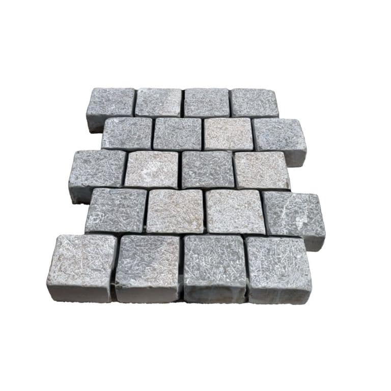 Amaza Estrema Limestone Cobblestone - Square - Medium Clawed &amp; Tumbled