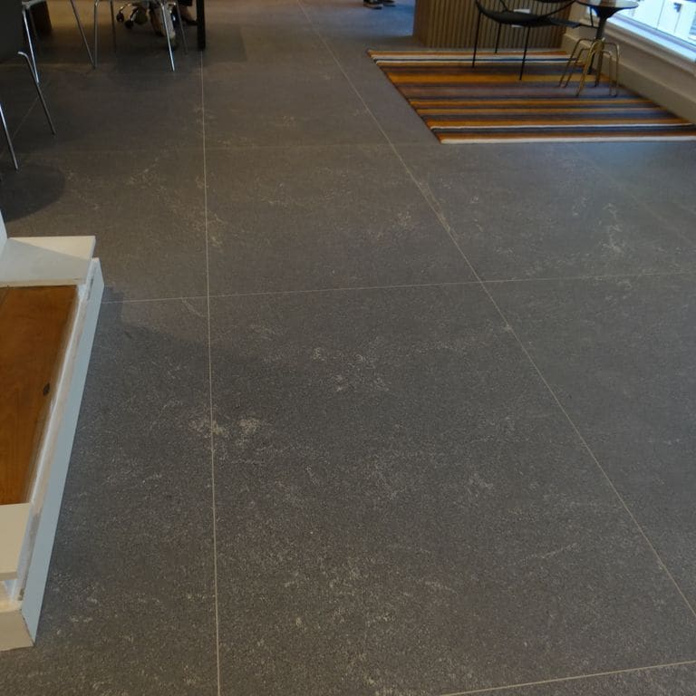  Strata Mist Cross-Cut Gneiss - Interior Flooring