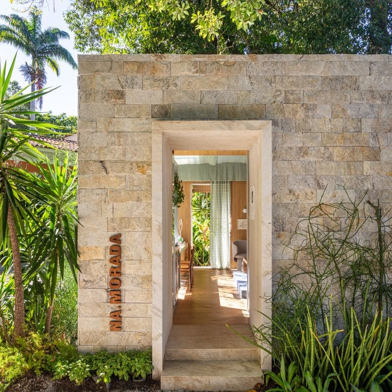 Golden Strata Gneiss - Cut to Size Veneer