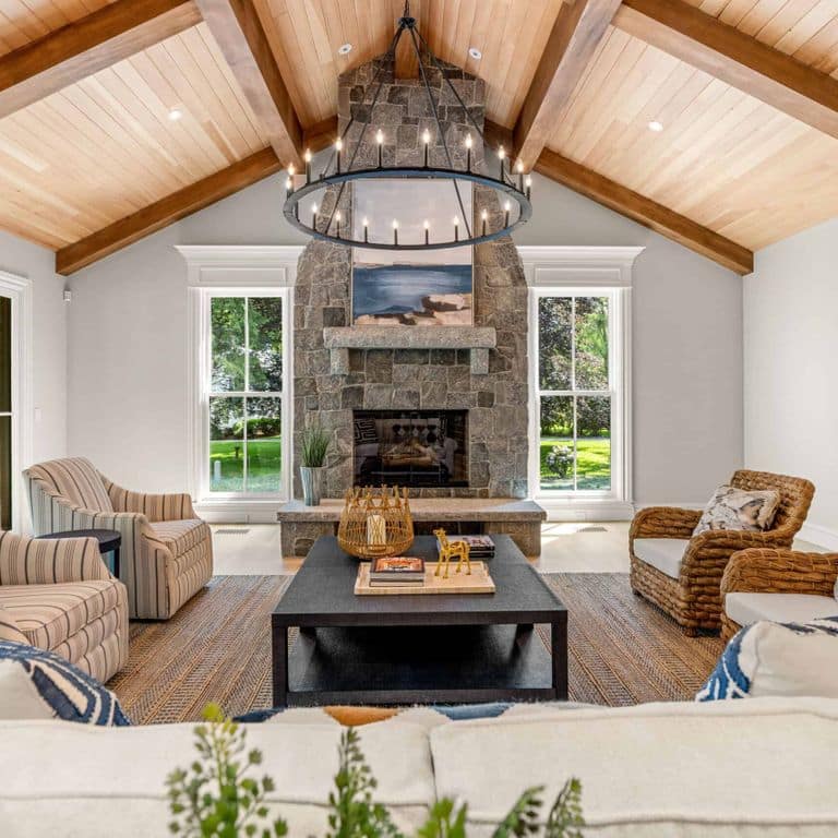 Application image for Oyster Bay Granite Thin Veneer - Square and Rectangle. The image shows this product being used in a thin veneer application. The surface finish shown is . The dominant color shown is gray. The color mix creates a cool feeling.