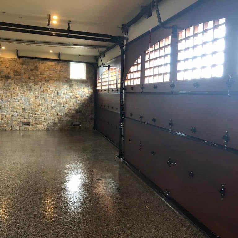 Application image for Boston Blend Granite Veneer - Square and Rectangles. The image shows this product being used in a thin veneer application. The surface finish shown is . Dominant colors shown are brown and tan. The color mix creates a warm feeling.