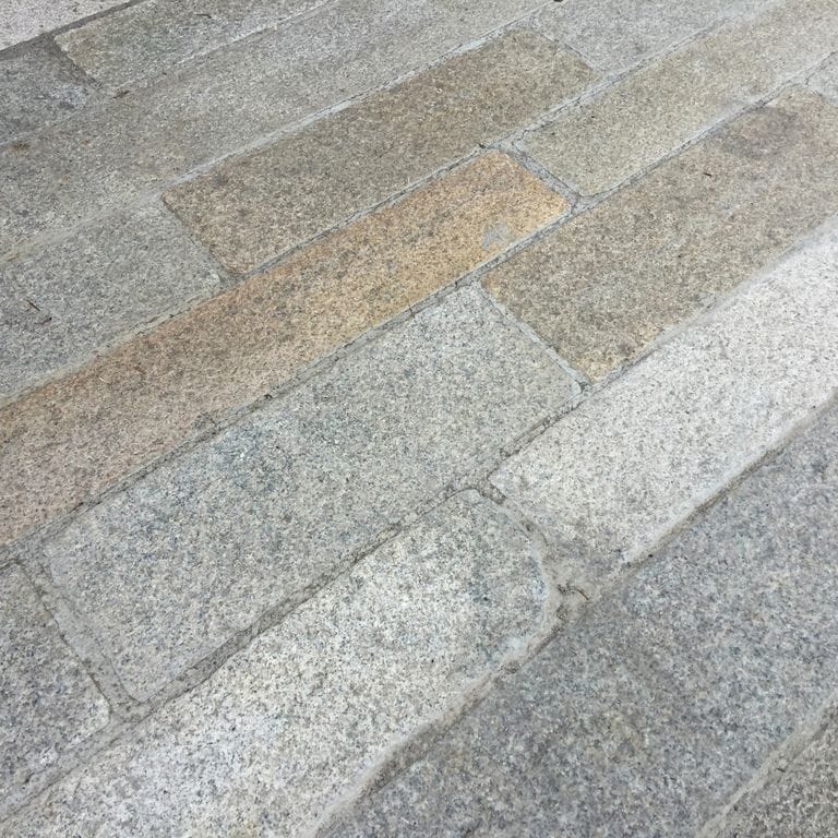 Reclaimed Footworn Granite - Plank Pavers