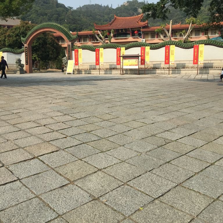  Reclaimed Footworn Granite - Square Pavers