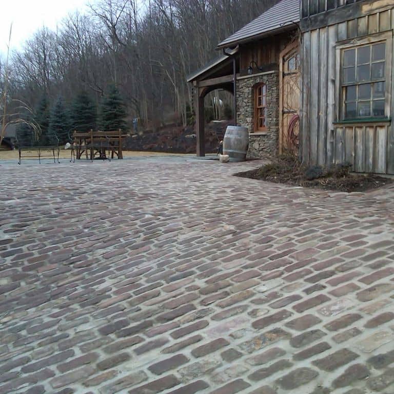 Medina Reclaimed Midwest Sandstone - Cobblestones