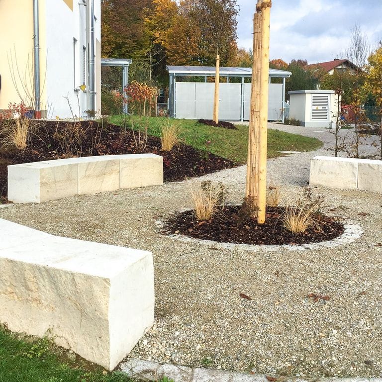 Application image for Bavarian Limestone Gala - Beige - Benches &amp; Seating. The image shows this product being used in a seating &amp; benches application. This is a building and landscape stone for outdoor commercial and residential applications. Suitable for general use, freeze-thaw conditions and low heat absorption surfaces situations. Moderate to higher on the price spectrum.