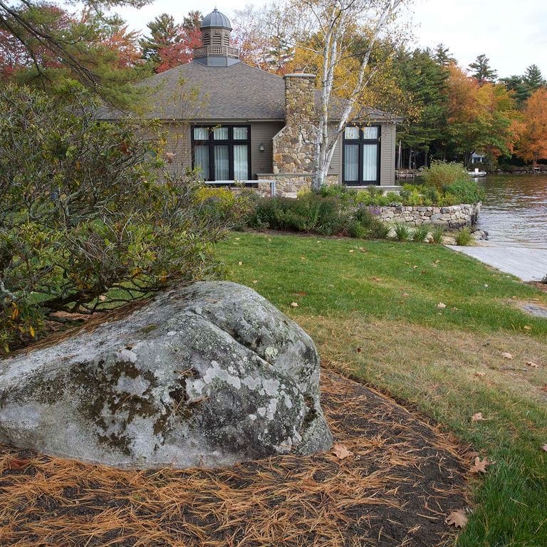 Application image for New England Fieldstone Boulders &amp; Ledgestone - Jumbo Boulders. The surface finish shown is weathered. The dominant color shown is gray. The color mix creates a warm feeling.