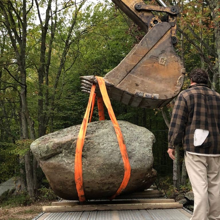 Application image for New England Fieldstone Boulders &amp; Ledgestone - Jumbo Boulders. The surface finish shown is weathered. The dominant color shown is gray. The color mix creates a warm feeling.