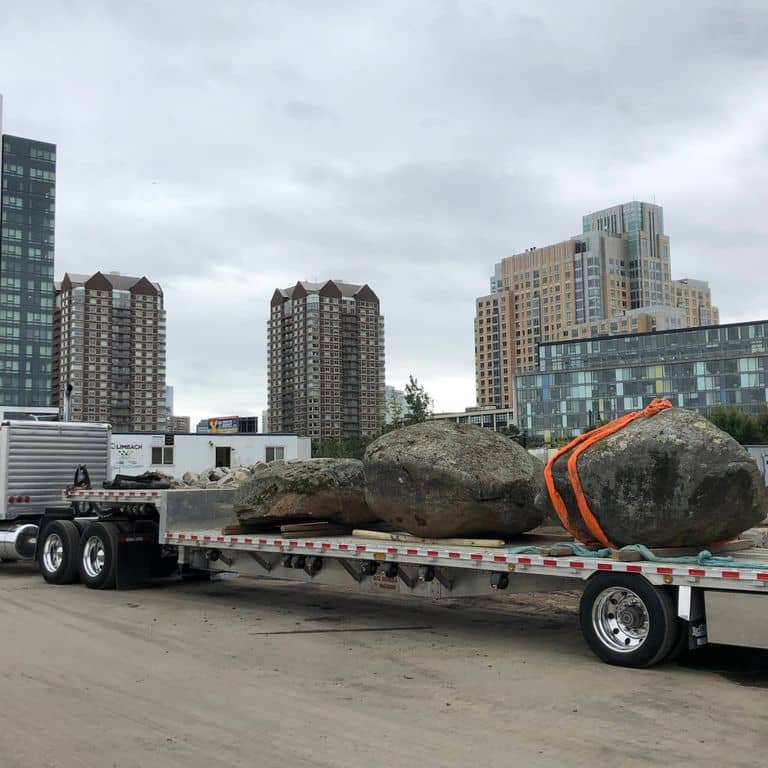 New England Fieldstone Boulders &amp; Ledgestone - Jumbo Boulders