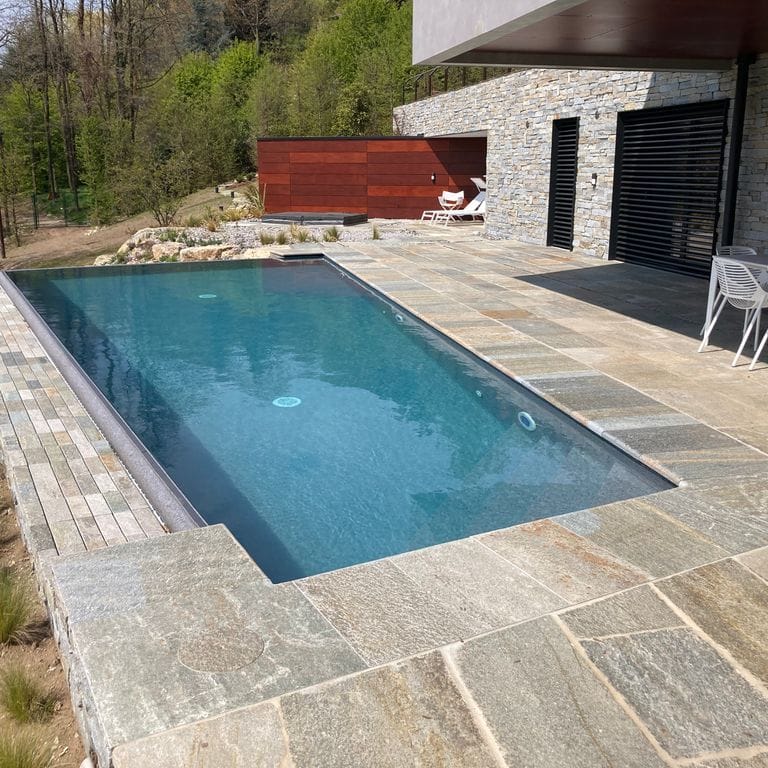 Pietra Italia Gneiss - Natural Cleft - Pool Deck