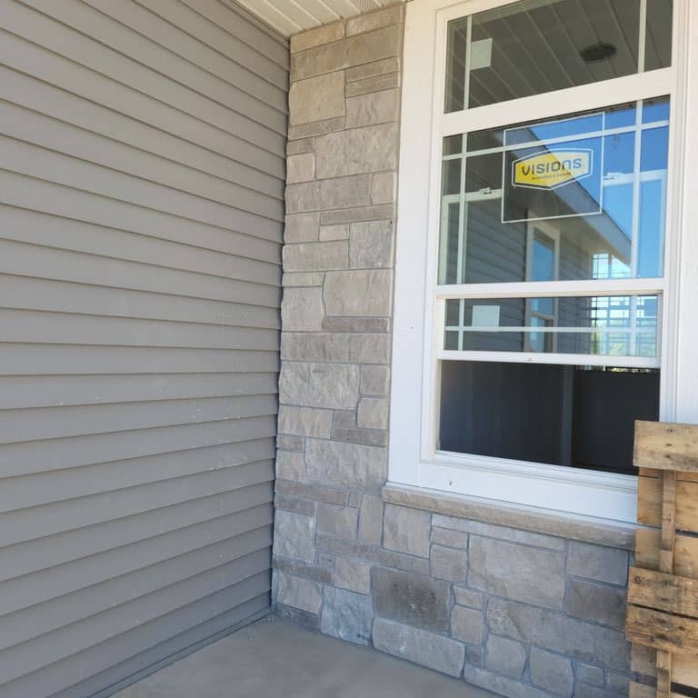 Madison Limestone Veneer - Splitface + Sawn