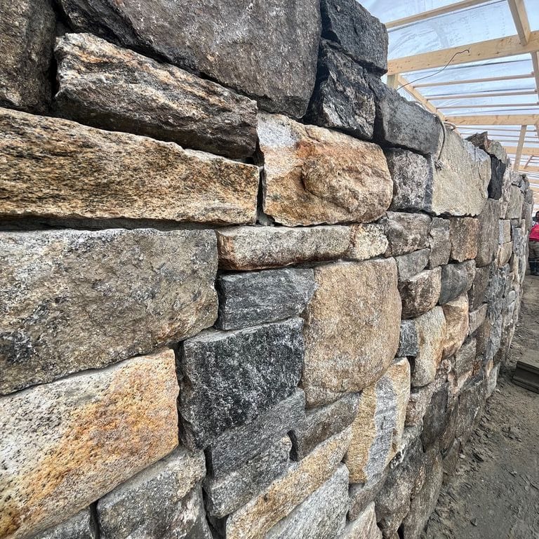 New England Fieldstone - Barre Dark Veneer