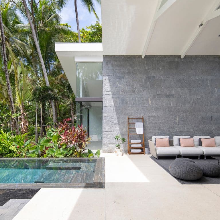  Strata Mist Vein-Cut Gneiss - Cut to Size Veneer